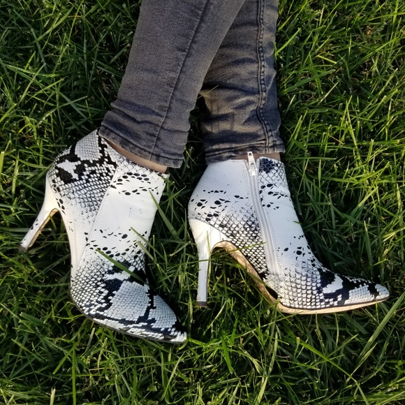 Pointed Toe Snake Ankle Booties Stilettos - Picture 3 of 6